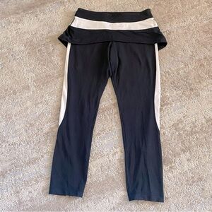 lululemon Steadfast Leggings Skirt Pants Polar Cream Black Yoga Pants: 6